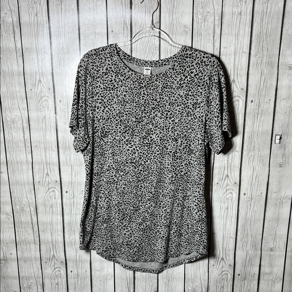 Old navy luxe printed top size M